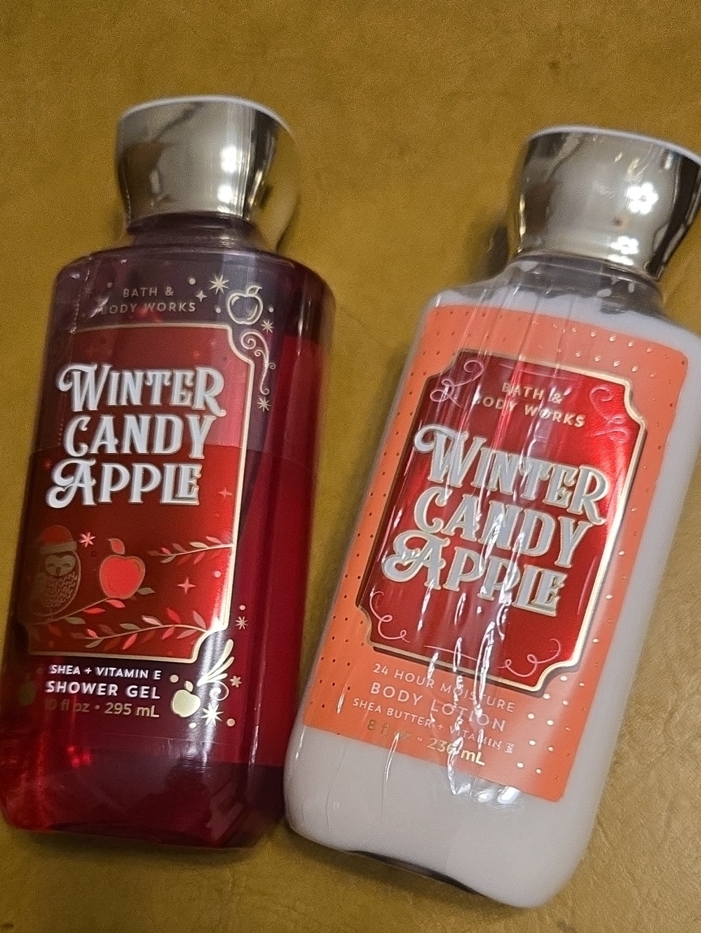 Bath & Body Works Winter Candy Apple Shower Gel & Lotion - Red, White